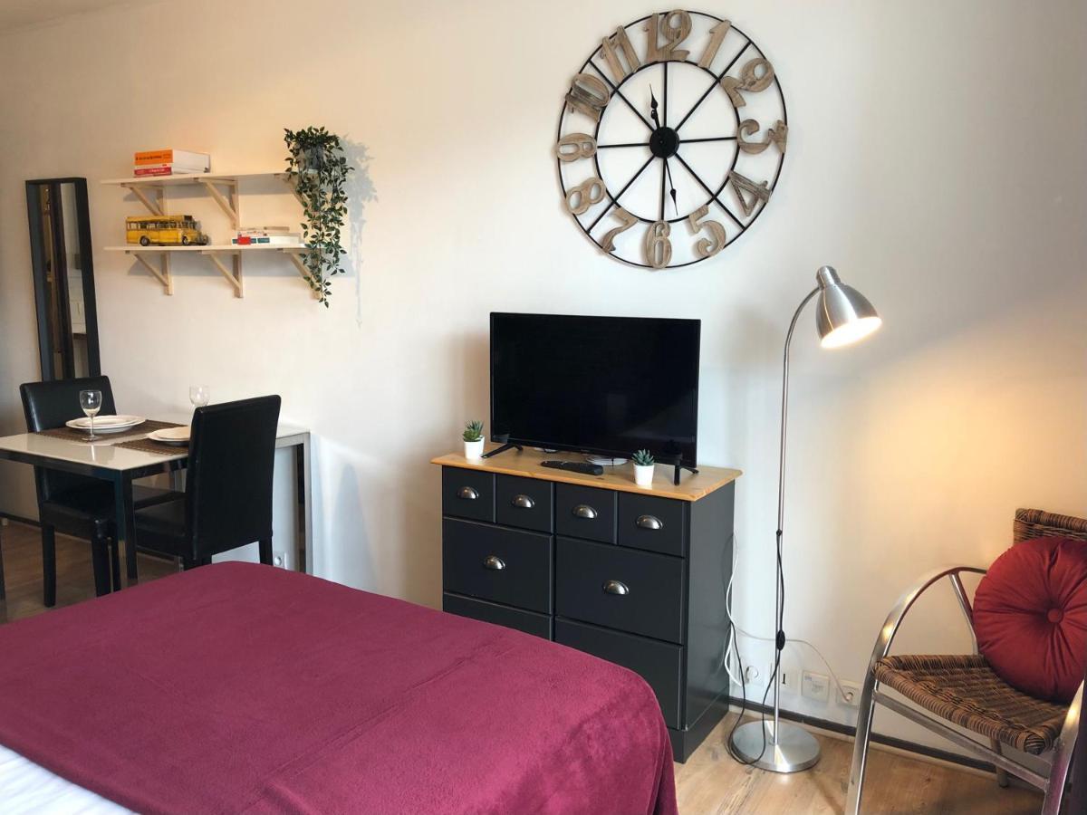 Studio Avec Balcon & Parking Gratuit - Tours Gare 外观 照片