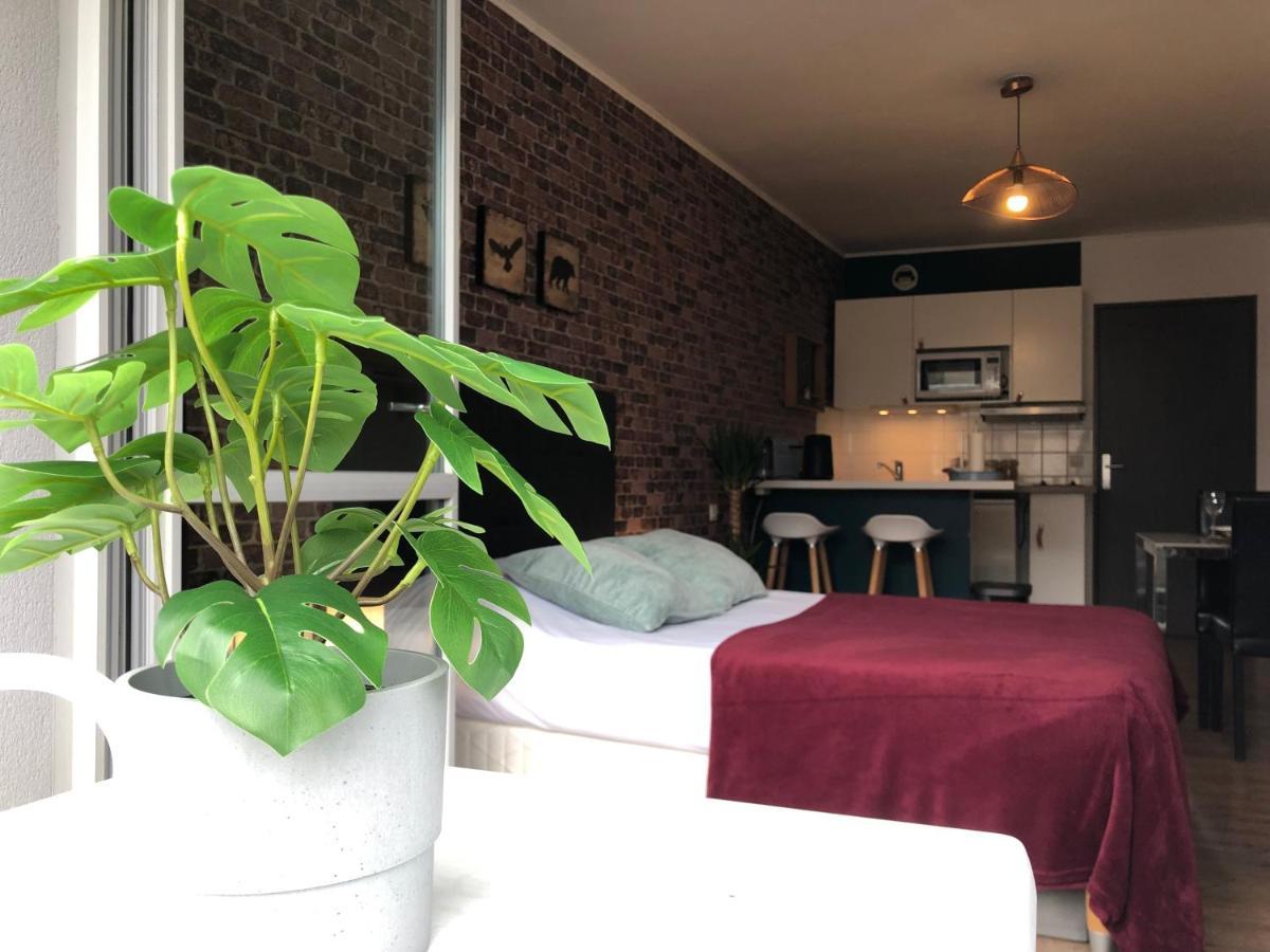Studio Avec Balcon & Parking Gratuit - Tours Gare 外观 照片