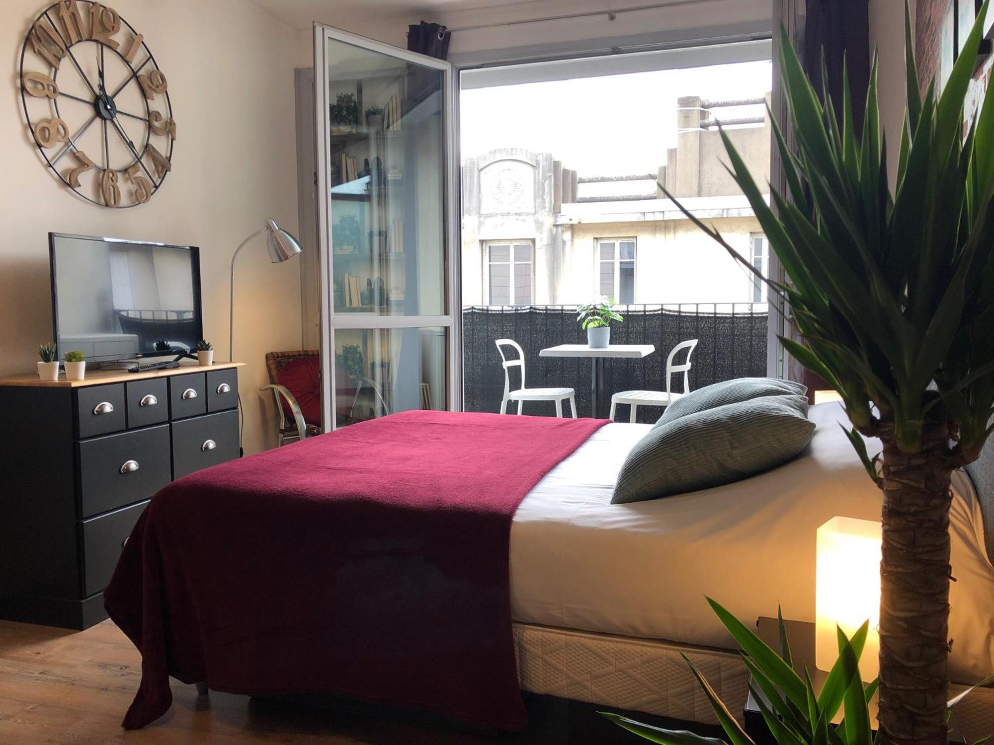 Studio Avec Balcon & Parking Gratuit - Tours Gare 外观 照片